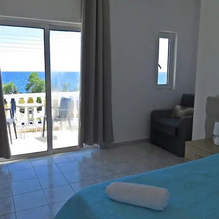 Loukas Beach Szálloda Kiotári