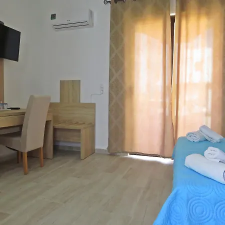 호텔 Loukas Beach